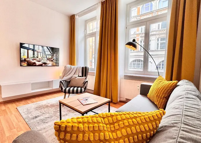 Altstadt Apartment *